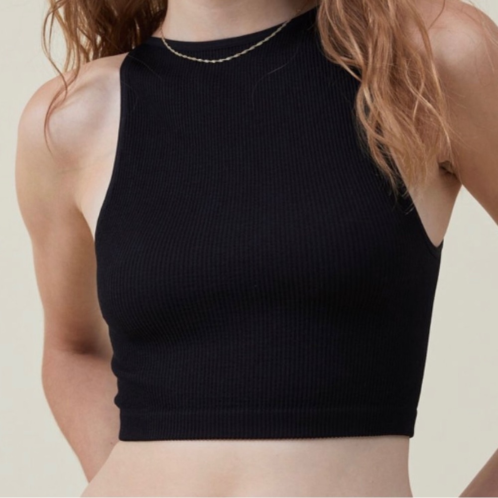 Cotton On black Crop Tank 🖤